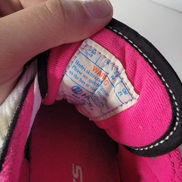 Black And Pink Heelys - Picture 7 of 8